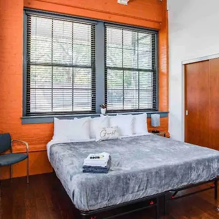 Appartement Ny Style Centric Loft With King Bed By Park Av à Rochester Extérieur photo