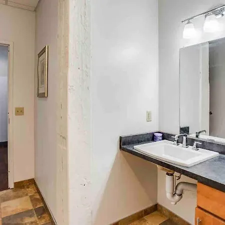 Appartement Ny Style Centric Loft With King Bed By Park Av à Rochester Extérieur photo